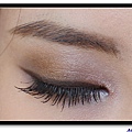 LORAC ohh la lace eye2.jpg