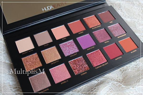 huda beauty desert dusk palette_2.jpg