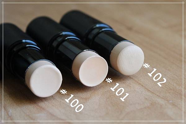 celvoke foudation stick2.jpg