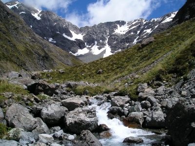 61雪山飛瀑.jpg