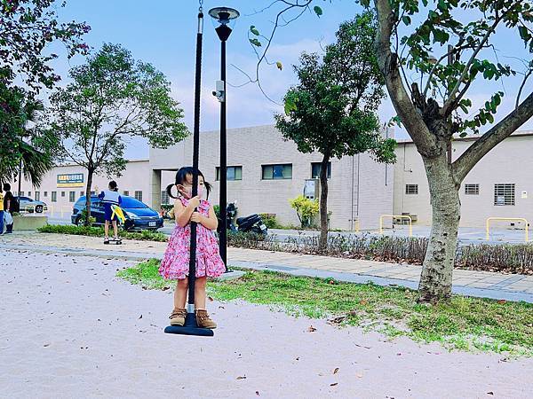 ★苗栗●頭份*音樂公園*七公尺高的薩克斯風特色公園,好玩又放 ★苗栗●頭份*音樂公園*七公尺高的薩克斯風特色公園,好玩又放