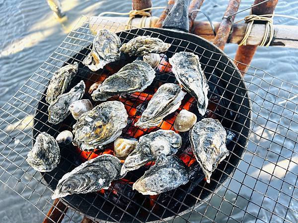 ★彰化●王功漁港*超好玩刺激的鐵牛車體驗,挖蛤烤蚵一次滿足大 ★彰化●王功漁港*超好玩刺激的鐵牛車體驗,挖蛤烤蚵一次滿足大