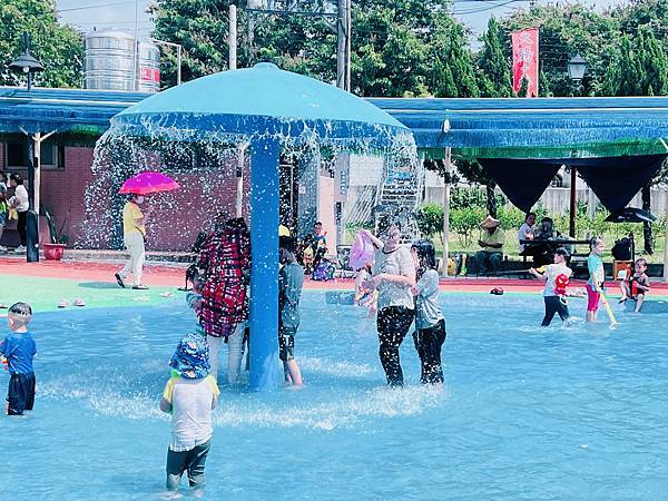 ★嘉義●竹崎＊竹崎親水公園＊夏日限定免費玩水景點，有大水桶、