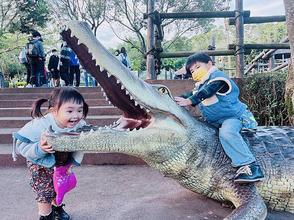 ★新竹●關西＊六福村主題遊樂園＊號稱台版環球影城，水陸都好玩