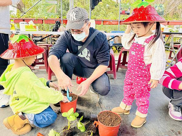 ★台北親子活動●內湖草莓園-碧山路49號＊草莓職人DIY活動