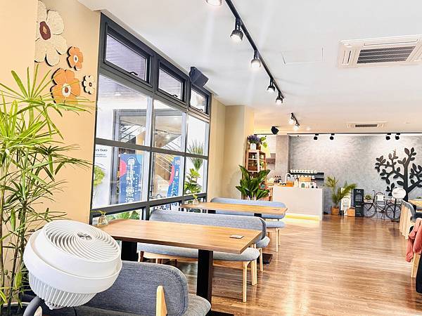 ★新北●金山*瑪克的院子*座落在朱銘美術館內,舒適的用餐空間 ★新北●金山*瑪克的院子*座落在朱銘美術館內,舒適的用餐空間