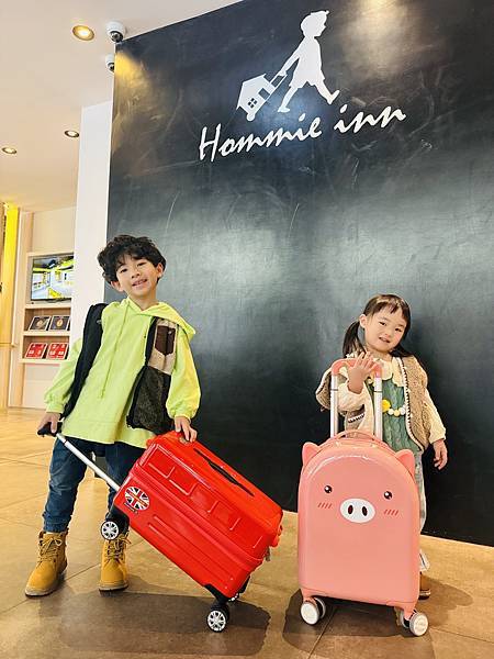 ★好物推薦★美國Travel Buddies – 兒童行李箱 ★好物推薦★美國Travel Buddies – 兒童行李箱