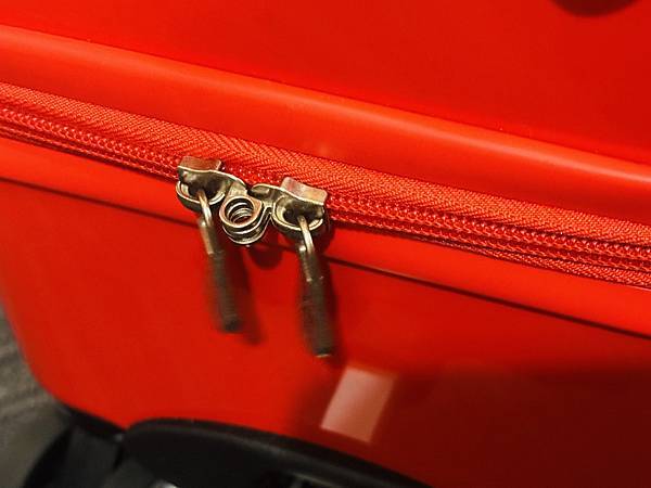 ★好物推薦★美國Travel Buddies – 兒童行李箱 ★好物推薦★美國Travel Buddies – 兒童行李箱