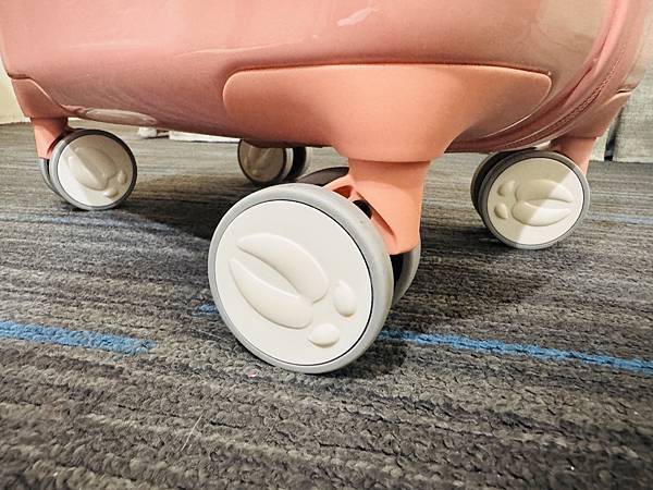 ★好物推薦★美國Travel Buddies – 兒童行李箱 ★好物推薦★美國Travel Buddies – 兒童行李箱