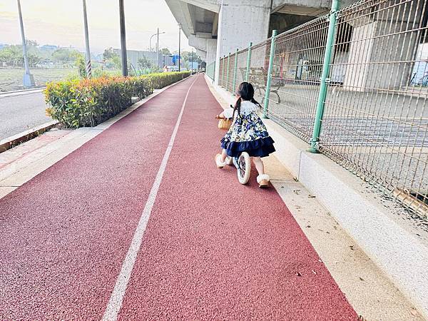 ★桃園★國2橋下兒童冒險公園，全新整修後更好玩！兒童遊戲區、