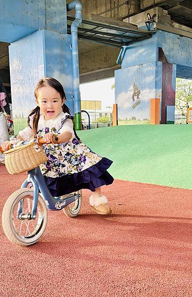 ★桃園★國2橋下兒童冒險公園，全新整修後更好玩！兒童遊戲區、