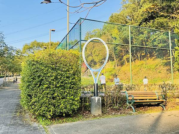 ★桃園●龜山＊隱藏版賞櫻景點『長庚養生文化村』，超適合親子的