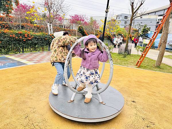 ★新北●鶯歌*最美拍的『鶯歌永吉公園』,擁有雙色櫻花、炮仗花 ★新北●鶯歌*最美拍的『鶯歌永吉公園』,擁有雙色櫻花、炮仗花