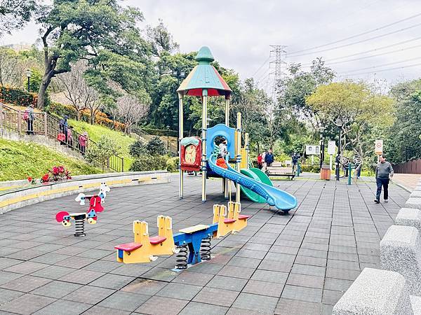 ★新北●鶯歌*最美拍的『鶯歌永吉公園』,擁有雙色櫻花、炮仗花 ★新北●鶯歌*最美拍的『鶯歌永吉公園』,擁有雙色櫻花、炮仗花