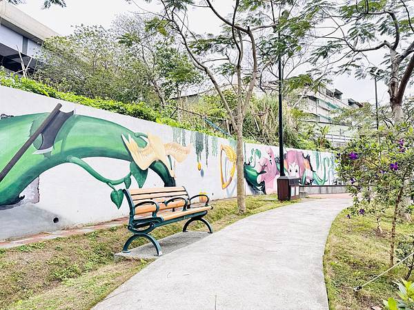 ★新北●鶯歌*最美拍的『鶯歌永吉公園』,擁有雙色櫻花、炮仗花 ★新北●鶯歌*最美拍的『鶯歌永吉公園』,擁有雙色櫻花、炮仗花