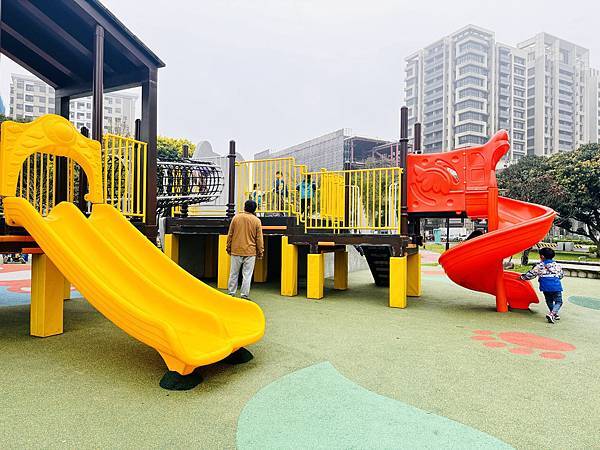 ★桃園●八德＊最萌兔兔主題遊戲場『建德公園』，重新翻修更好玩