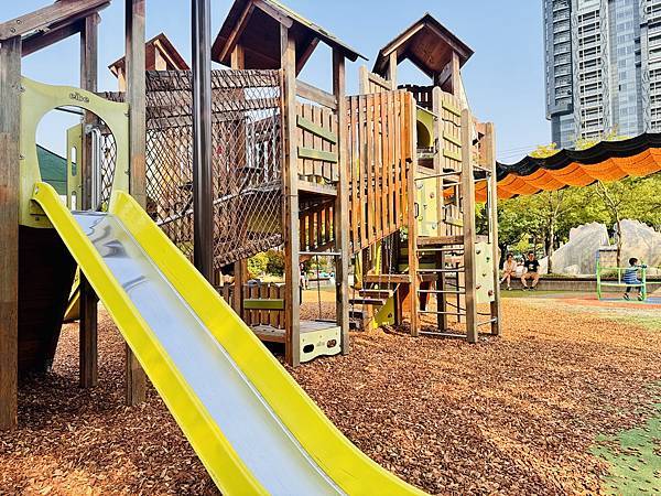 ★台北●大安區★隱藏在大安森林公園內的『森林之王兒童遊戲場』 ★台北●大安區★隱藏在大安森林公園內的『森林之王兒童遊戲場』