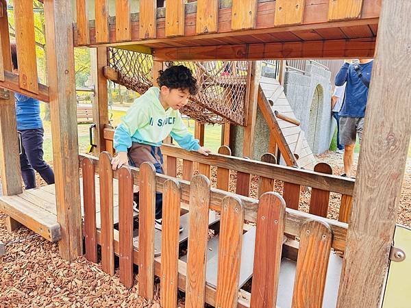 ★台北●大安區★隱藏在大安森林公園內的『森林之王兒童遊戲場』 ★台北●大安區★隱藏在大安森林公園內的『森林之王兒童遊戲場』