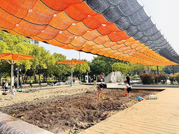 ★台北●大安區★隱藏在大安森林公園內的『森林之王兒童遊戲場』 ★台北●大安區★隱藏在大安森林公園內的『森林之王兒童遊戲場』