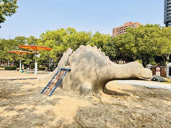 ★台北●大安區★隱藏在大安森林公園內的『森林之王兒童遊戲場』 ★台北●大安區★隱藏在大安森林公園內的『森林之王兒童遊戲場』