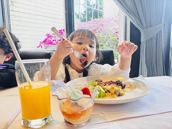 ★台北餐廳推薦★老字號經典牛排館『雅室牛排-仁愛圓環店』,情 ★台北餐廳推薦★老字號經典牛排館『雅室牛排-仁愛圓環店』,情