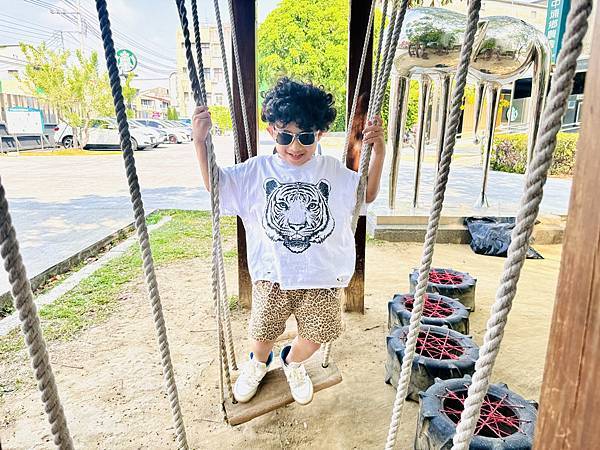 ★嘉義●中埔*中埔穀倉農創園區,全台唯一的穀倉星巴克、夢幻兒 ★嘉義●中埔*中埔穀倉農創園區,全台唯一的穀倉星巴克、夢幻兒