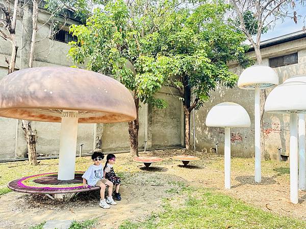 ★嘉義●中埔*中埔穀倉農創園區,全台唯一的穀倉星巴克、夢幻兒 ★嘉義●中埔*中埔穀倉農創園區,全台唯一的穀倉星巴克、夢幻兒