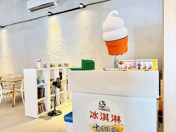 ★嘉義●中埔*中埔穀倉農創園區,全台唯一的穀倉星巴克、夢幻兒 ★嘉義●中埔*中埔穀倉農創園區,全台唯一的穀倉星巴克、夢幻兒