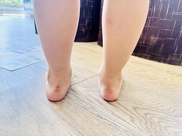 ★童鞋推薦★0~12歲鞋款最多最齊全的童鞋店『布布童鞋』,由 ★童鞋推薦★0~12歲鞋款最多最齊全的童鞋店『布布童鞋』,由