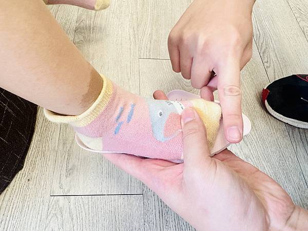 ★童鞋推薦★0~12歲鞋款最多最齊全的童鞋店『布布童鞋』,由 ★童鞋推薦★0~12歲鞋款最多最齊全的童鞋店『布布童鞋』,由