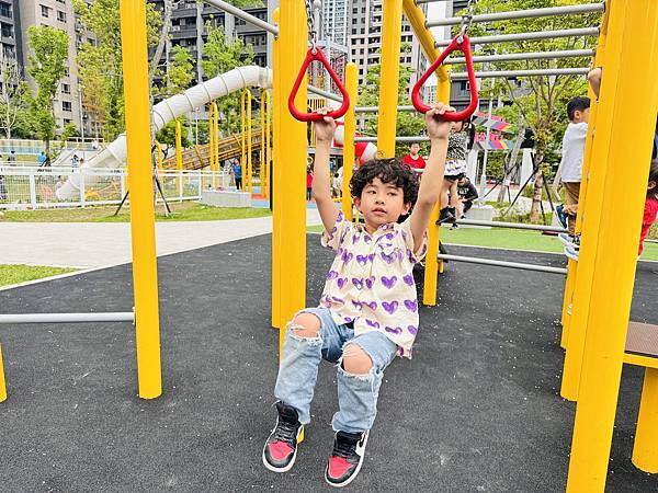 ★新北親子景點推薦★全台唯一最新影視主題『吉祥公園』特色遊戲 ★新北親子景點推薦★全台唯一最新影視主題『吉祥公園』特色遊戲