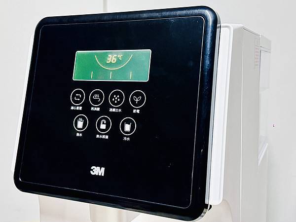 ★好物推薦★3M 4.5L免安裝三道式濾淨冷熱飲水機 L22 ★好物推薦★3M 4.5L免安裝三道式濾淨冷熱飲水機 L22
