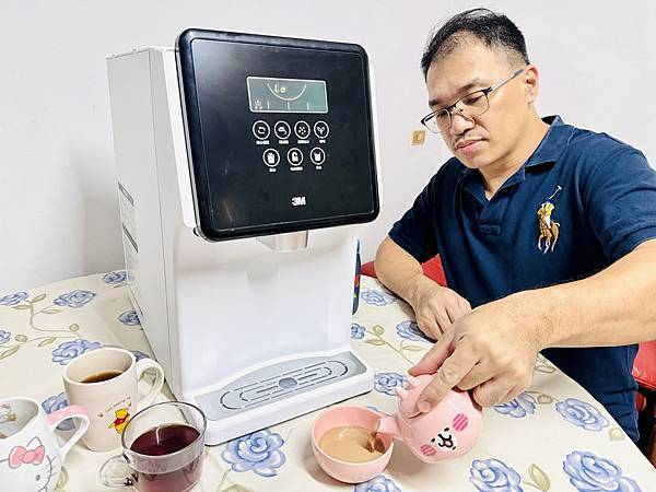 ★好物推薦★3M 4.5L免安裝三道式濾淨冷熱飲水機 L22 ★好物推薦★3M 4.5L免安裝三道式濾淨冷熱飲水機 L22