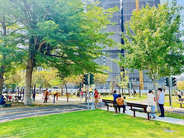 ★台中親子景點推薦★泉源兒童主題特色遊戲場,台中首座兒童交通 ★台中親子景點推薦★泉源兒童主題特色遊戲場,台中首座兒童交通