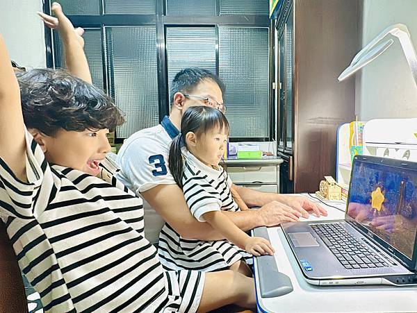 ★育兒推薦★兒童線上英文推薦『51Talk兒童線上英文』一對 ★育兒推薦★兒童線上英文推薦『51Talk兒童線上英文』一對