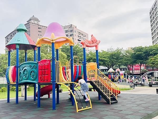 ★桃園親子景點推薦★桃園最新特色遊戲場『桃園第一河濱公園』, ★桃園親子景點推薦★桃園最新特色遊戲場『桃園第一河濱公園』,