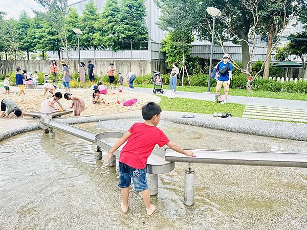 ★桃園親子景點推薦★桃園最新特色遊戲場『桃園第一河濱公園』, ★桃園親子景點推薦★桃園最新特色遊戲場『桃園第一河濱公園』,
