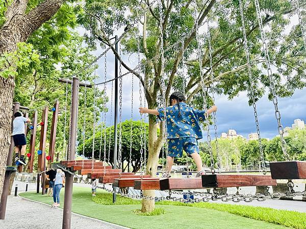 ★桃園親子景點推薦★桃園最新特色遊戲場『桃園第一河濱公園』, ★桃園親子景點推薦★桃園最新特色遊戲場『桃園第一河濱公園』,
