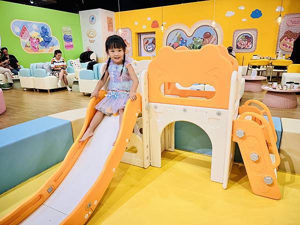 ★台北親子室內景點推薦★貝兒絲咖啡BEAR'S  CAFE  ★台北親子室內景點推薦★貝兒絲咖啡BEAR'S  CAFE