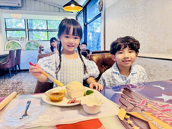 ★嘉義露營住宿推薦★『詩情花園渡假村』一泊二食豪華露營車只要 ★嘉義露營住宿推薦★『詩情花園渡假村』一泊二食豪華露營車只要