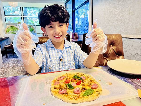 ★嘉義露營住宿推薦★『詩情花園渡假村』一泊二食豪華露營車只要 ★嘉義露營住宿推薦★『詩情花園渡假村』一泊二食豪華露營車只要