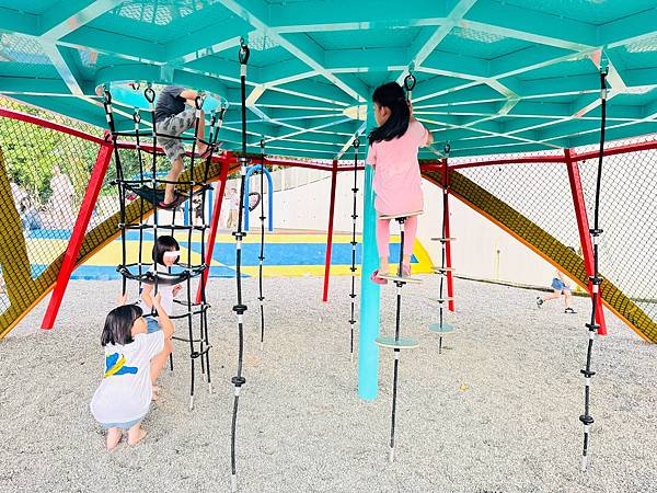 ★南投親子景點推薦★南投竹山最新特色遊戲場『竹夢親子公園』, ★南投親子景點推薦★南投竹山最新特色遊戲場『竹夢親子公園』,