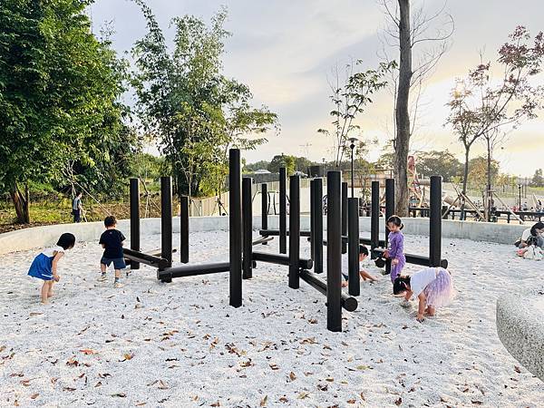 ★南投親子景點推薦★南投竹山最新特色遊戲場『竹夢親子公園』, ★南投親子景點推薦★南投竹山最新特色遊戲場『竹夢親子公園』,