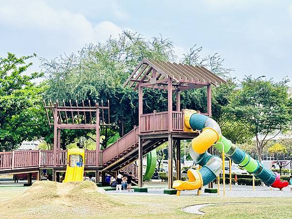 ★嘉義親子景點推薦★超萌青蛙主題『文化公園-諸羅樹蛙遊戲場』 ★嘉義親子景點推薦★超萌青蛙主題『文化公園-諸羅樹蛙遊戲場』