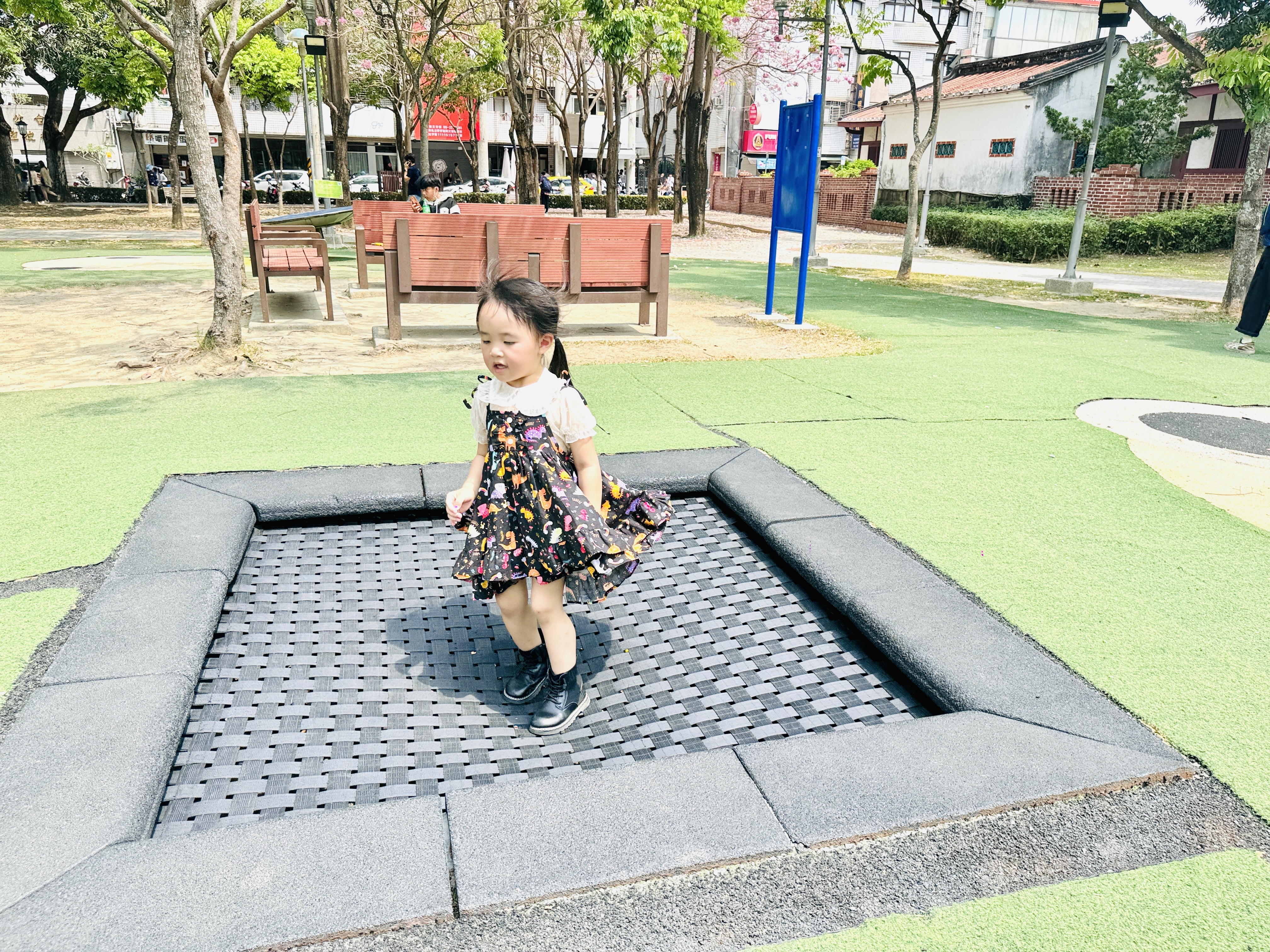 ★嘉義親子景點推薦★超萌青蛙主題『文化公園-諸羅樹蛙遊戲場』