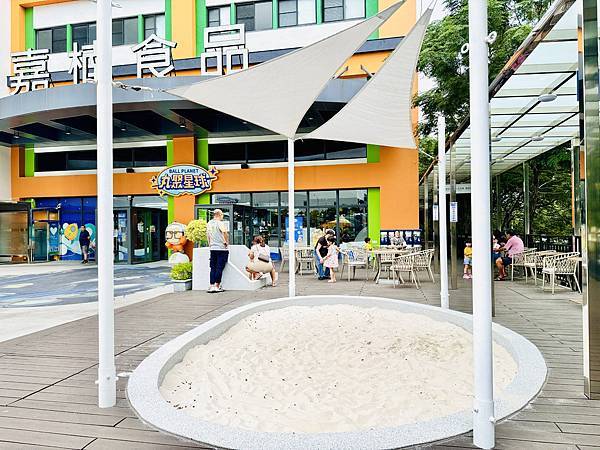 ★嘉義親子景點推薦★超好拍星際主題『丸聚星球』,一秒到夢幻星 ★嘉義親子景點推薦★超好拍星際主題『丸聚星球』,一秒到夢幻星