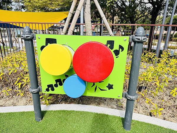 ★桃園親子景點推薦★桃園最新特色公園『龍潭運動公園』全面翻新 ★桃園親子景點推薦★桃園最新特色公園『龍潭運動公園』全面翻新
