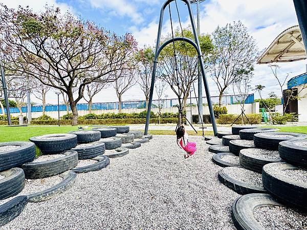 ★桃園親子景點推薦★桃園最新特色公園『龍潭運動公園』全面翻新 ★桃園親子景點推薦★桃園最新特色公園『龍潭運動公園』全面翻新