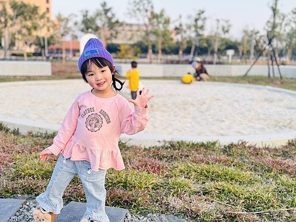 ★嘉義親子景點推薦★嘉義最新遊戲場,『永慶紀念公園』斥資上億 ★嘉義親子景點推薦★嘉義最新遊戲場,『永慶紀念公園』斥資上億