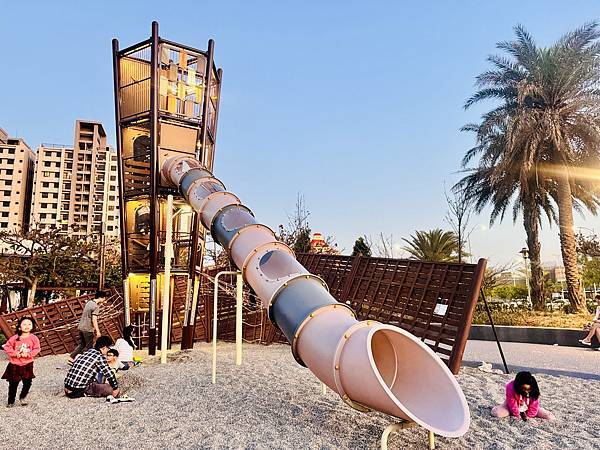 ★台中親子景點推薦★台中最新『梧棲漁寮公園』海線首座戲水航海 ★台中親子景點推薦★台中最新『梧棲漁寮公園』海線首座戲水航海